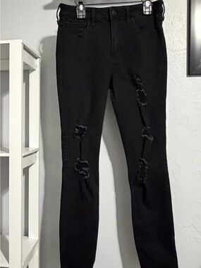 Hollister Black Distressed Skinny Jeans - Ripped Detail